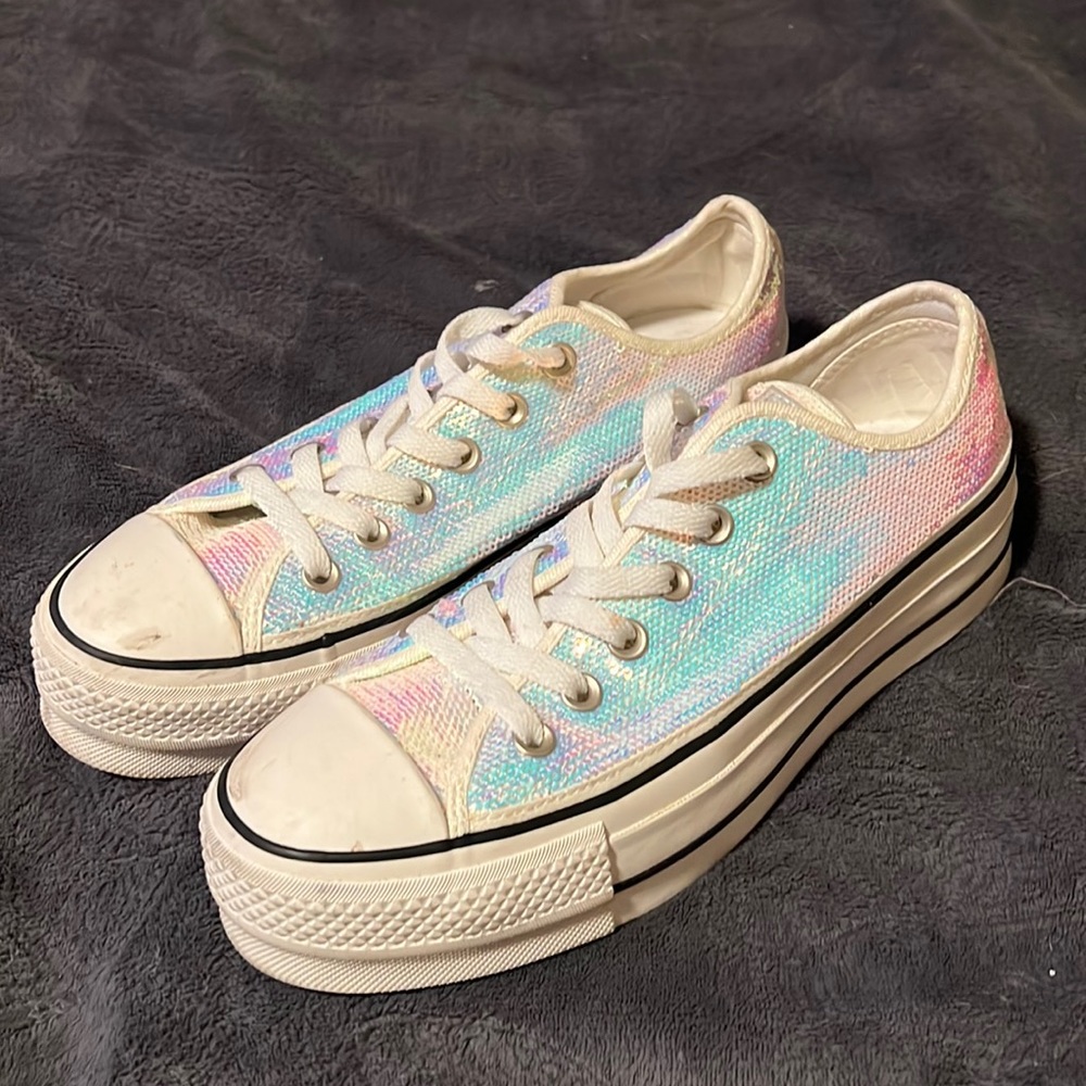 Converse Chuck Taylor platform iridescent sequin sneakers Size 8.5cwomen’s.